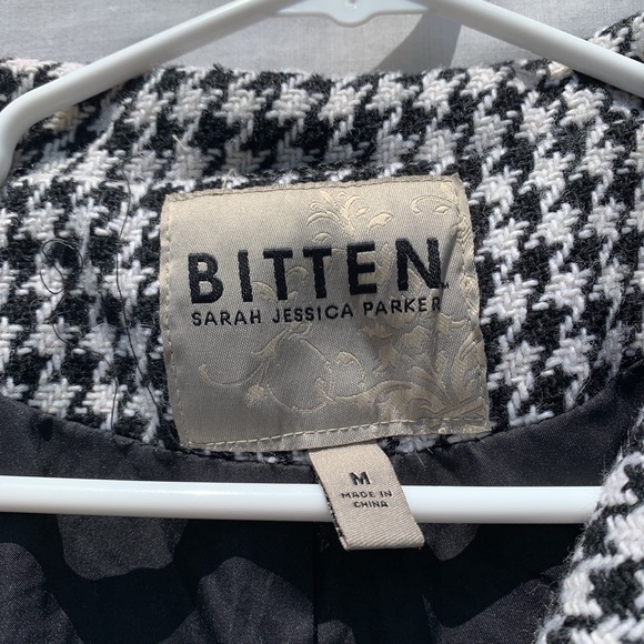 Coat - Picture 3 of 3